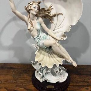 Giuseppe Armani Wind Song Girl with Scarf 0904C LE 3173/5000 Florence